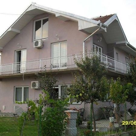 Dobrosin Privatni Smestaj Dobri מראה חיצוני תמונה